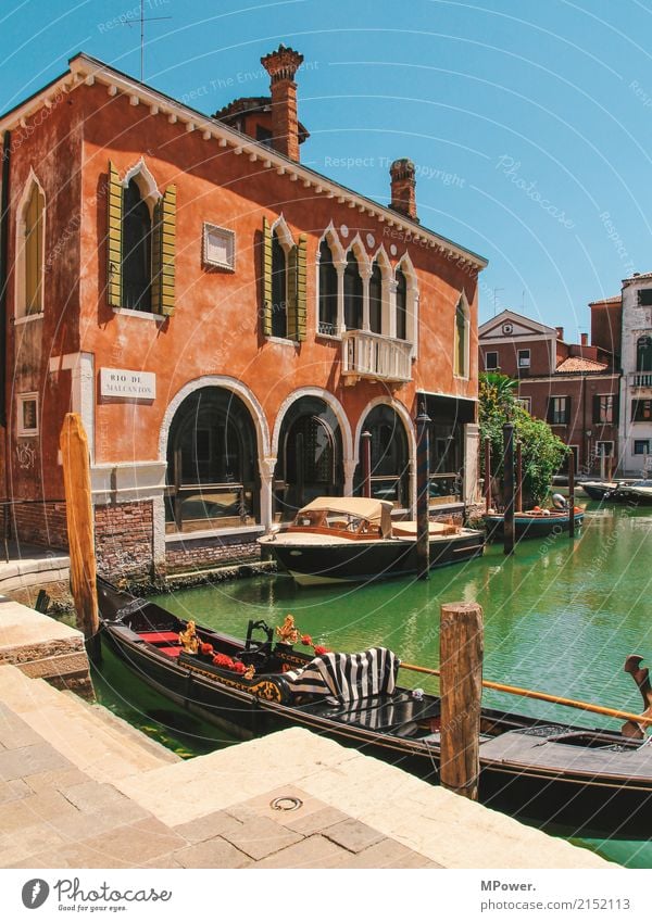 Venice Town Old town Deserted House (Residential Structure) Tourist Attraction Beautiful Gondola (Boat) Watercraft Summer Vacation & Travel Tourism Orange