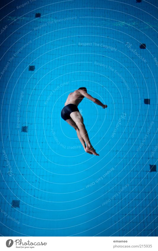 water.man.II. Lifestyle Joy Leisure and hobbies Freedom Sports Aquatics Sportsperson Swimming pool Human being Masculine Body 1 Movement Flying Jump Athletic