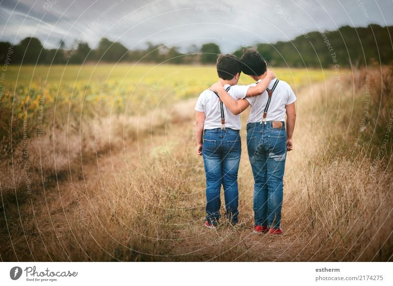 Brothers Human being Masculine Child Toddler Boy (child) Brothers and sisters Family & Relations Infancy 2 3 - 8 years Nature Meadow Field Smiling Love Looking