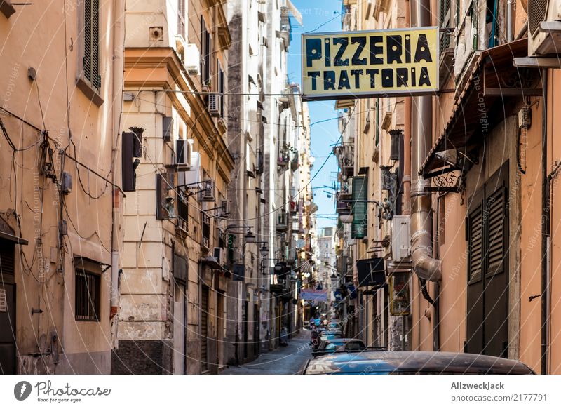 The streets of Naples 8 Colour photo Exterior shot Upward Vacation & Travel Sightseeing City trip Summer vacation Lifestyle House (Residential Structure)