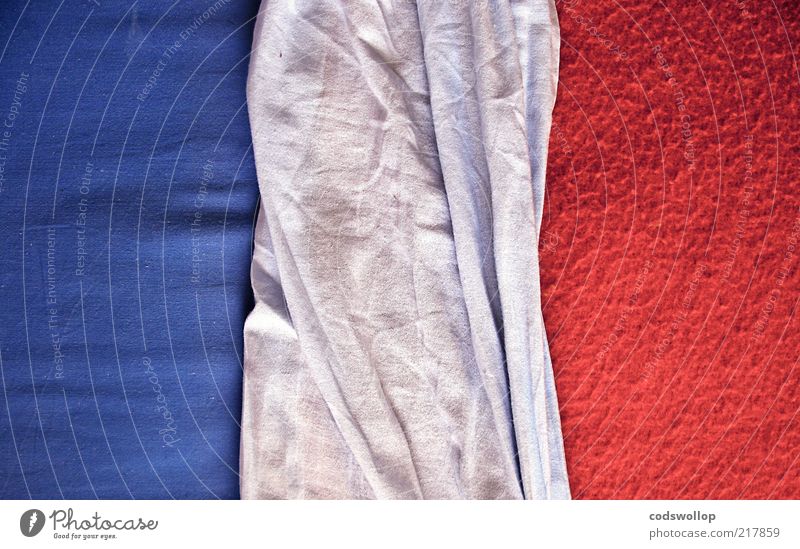 i predict a riot Bed Blue Red White Bedclothes Cloth Patriotism Colour photo Interior shot Abstract Structures and shapes Day Tricolor Graphic