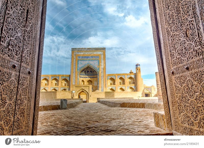 Old madrassa through the door, Khiva Style Design Sightseeing House (Residential Structure) Decoration Art Town Building Architecture Ornament Blue