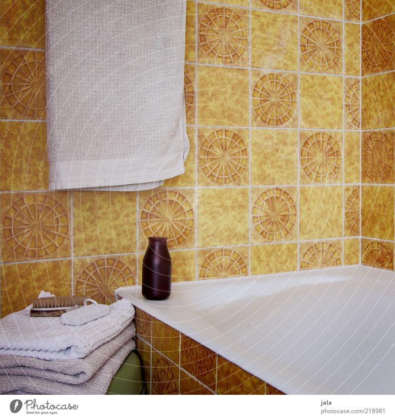 foam bath Personal hygiene Wellness Harmonious Relaxation Living or residing Flat (apartment) Bathroom Bathtub Brown Yellow White Towel Colour photo