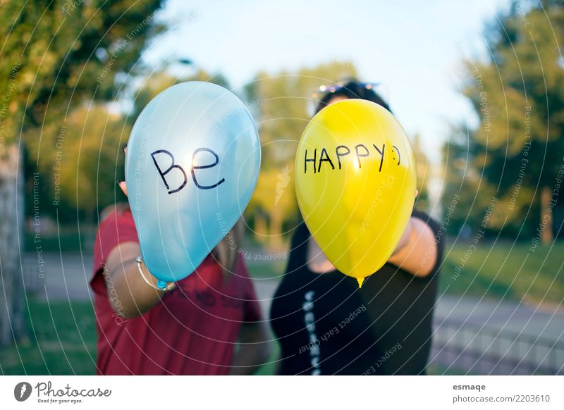Be happy Lifestyle Joy Wellness Party Human being Girl Sister Friendship Couple Youth (Young adults) 13 - 18 years 18 - 30 years Adults Balloon Smiling Laughter