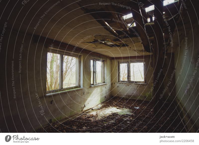 Light and lots of shadow Room Winter House (Residential Structure) Ruin Window Corner Dirty Authentic chill Broken Moody Loneliness Apocalyptic sentiment