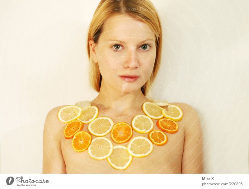 FRUITS Food Fruit Beautiful Human being Feminine Young woman Youth (Young adults) Chest 1 18 - 30 years Adults Sour Sweet Yellow Citrus fruits Lemon Orange