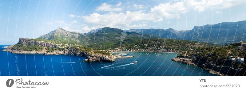port de sóller Town Port City Tourist Attraction Transport Traffic infrastructure Navigation Boating trip Driving Exceptional Far-off places Large Blue