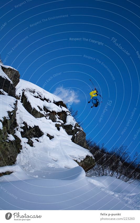 backflippin Lifestyle Style Joy Happy Human being Masculine Man Adults 1 Sports Federal State of Tyrol Skiing Extreme sports Salto Yellow Blue sky Winter
