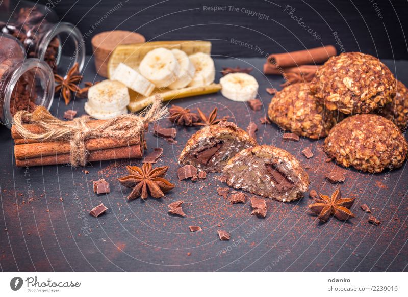 cookies of oatmeal with chocolate Dessert Herbs and spices Nutrition Breakfast Lunch Diet Hot Chocolate Table Eating Delicious Natural Brown White Energy