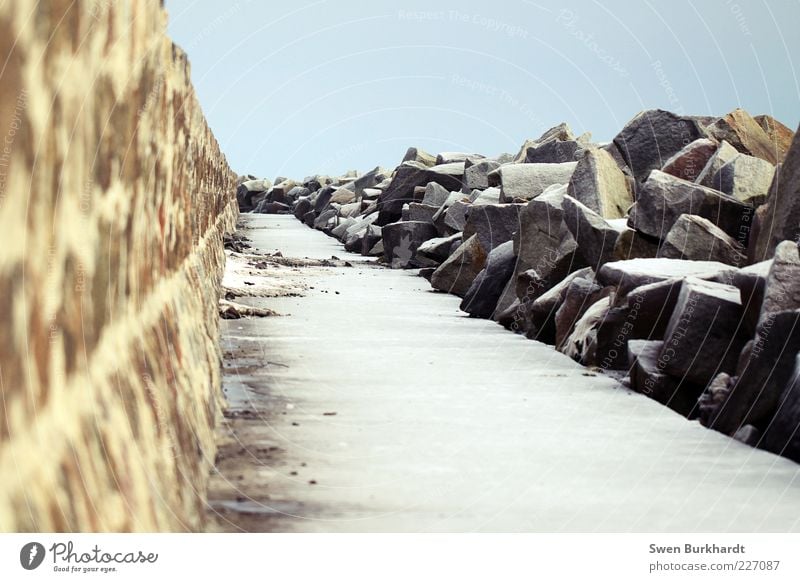 stone wall Sky Coast Lakeside Deserted Harbour Wall (barrier) Wall (building) Lanes & trails Mole Stone Concrete Cold Protection Power Stone wall Granite