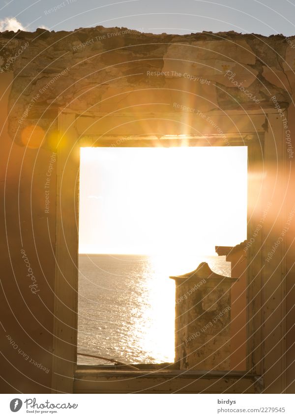 View | Sun Light Heat Sky Horizon Sunlight Beautiful weather Ocean Ruin Wall (barrier) Wall (building) Window Chimney Illuminate Bright Positive Town Warmth