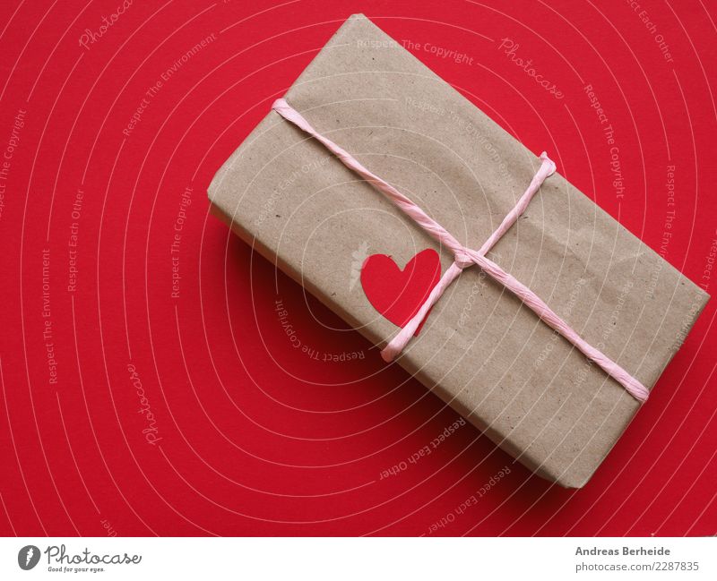 On Valentine's Day Feasts & Celebrations Christmas & Advent Birthday Paper Packaging Package Love wrapped symbolic giving present shaped mothers day