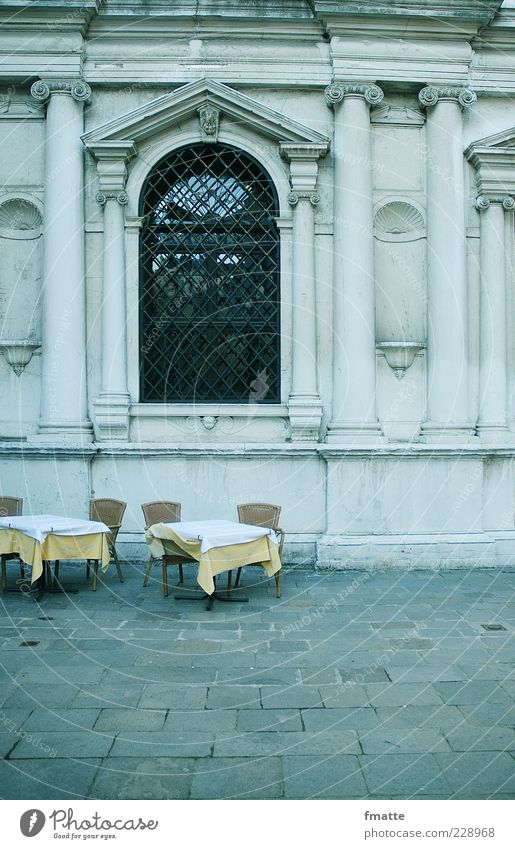 Italy Table Chair Gastronomy Empty Colour photo Exterior shot Copy Space bottom Day Deep depth of field Central perspective Deserted Restaurant