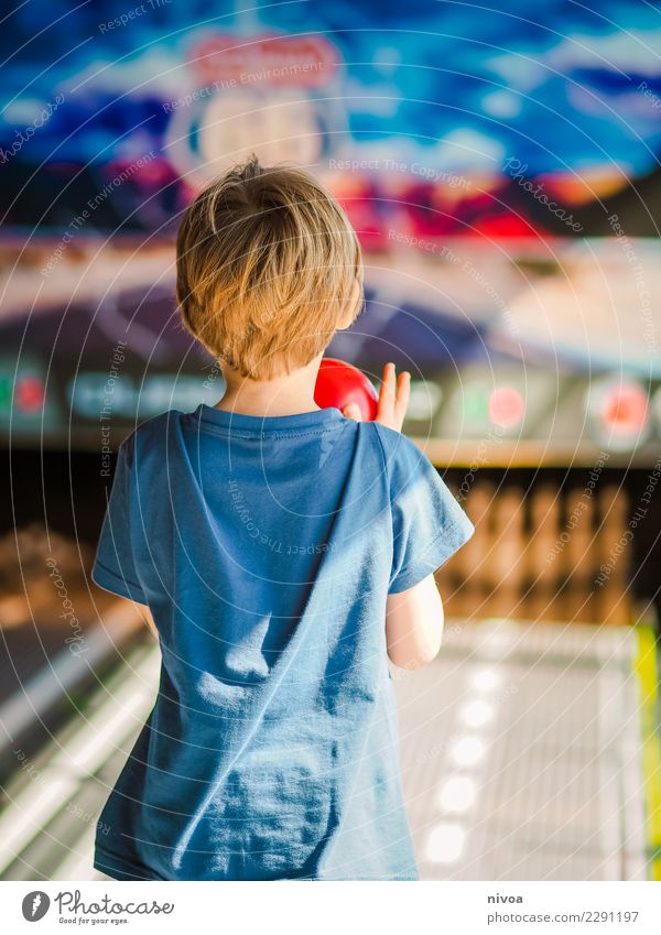 Adventure Bowling Joy Leisure and hobbies Playing Bowling ball Bowling alley Cruise Summer vacation Sports Closing time Human being Masculine Child Boy (child)