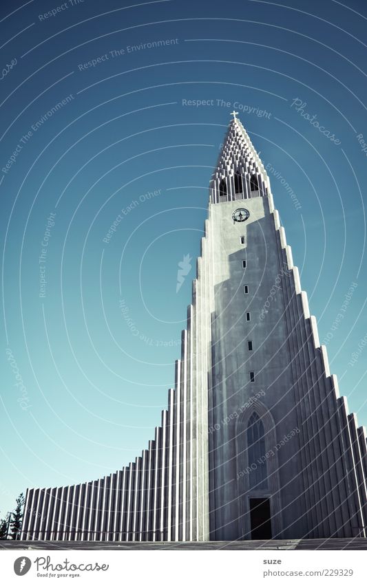 Hallgrímskirkja Sky Cloudless sky Church Manmade structures Building Architecture Tourist Attraction Monument Exceptional Modern Point Blue Belief