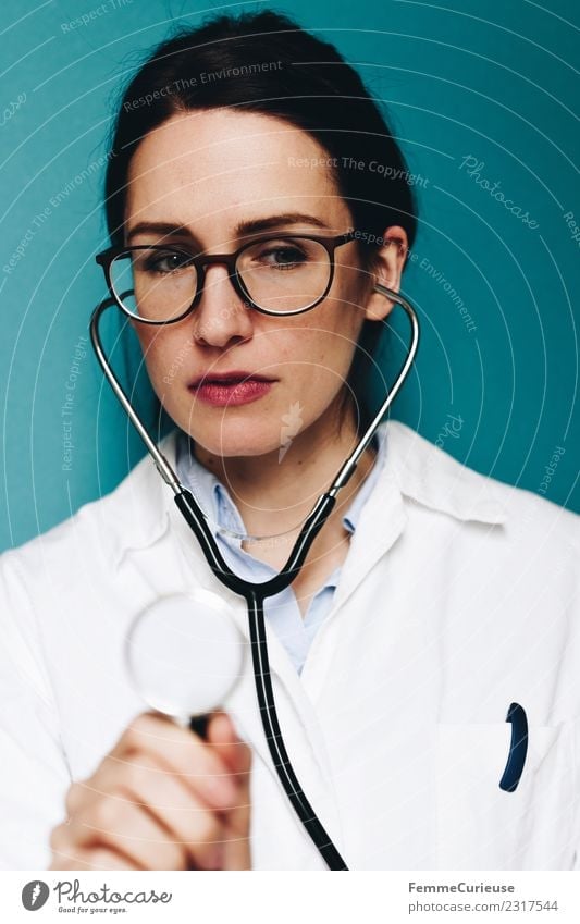 Female doctor with stethoscope Work and employment Profession Doctor Feminine Young woman Youth (Young adults) Woman Adults 1 Human being 18 - 30 years