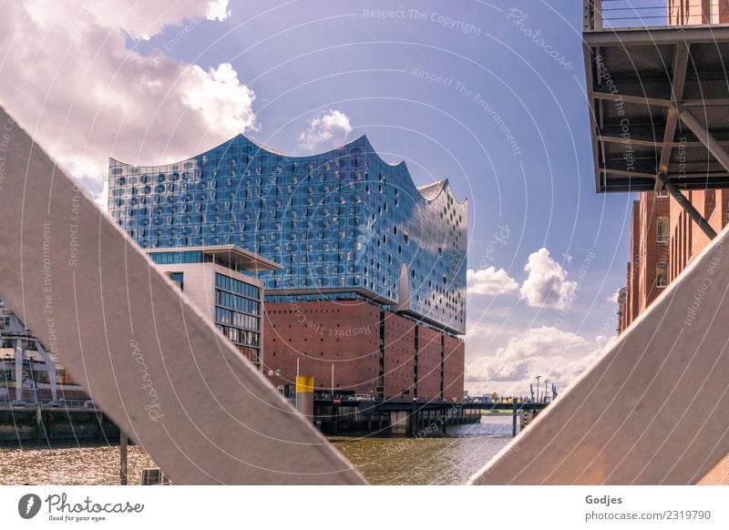Elbe Philharmonic Hall in Hamburg Water Sky Clouds Downtown Deserted Bridge Building Architecture Facade Balcony Tourist Attraction Sharp-edged Maritime