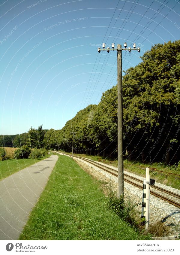 masts Railroad tracks Narrow-gauge railroad Bäderbahn Molli Cycle path Avenue Electricity pylon