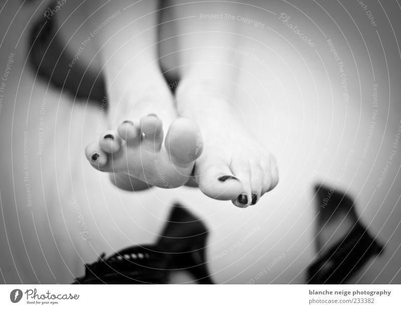 relaxation Pedicure Nail polish Feminine Woman Adults Feet 1 Human being High heels To fall Lie Black & white photo Contrast Shallow depth of field Extract
