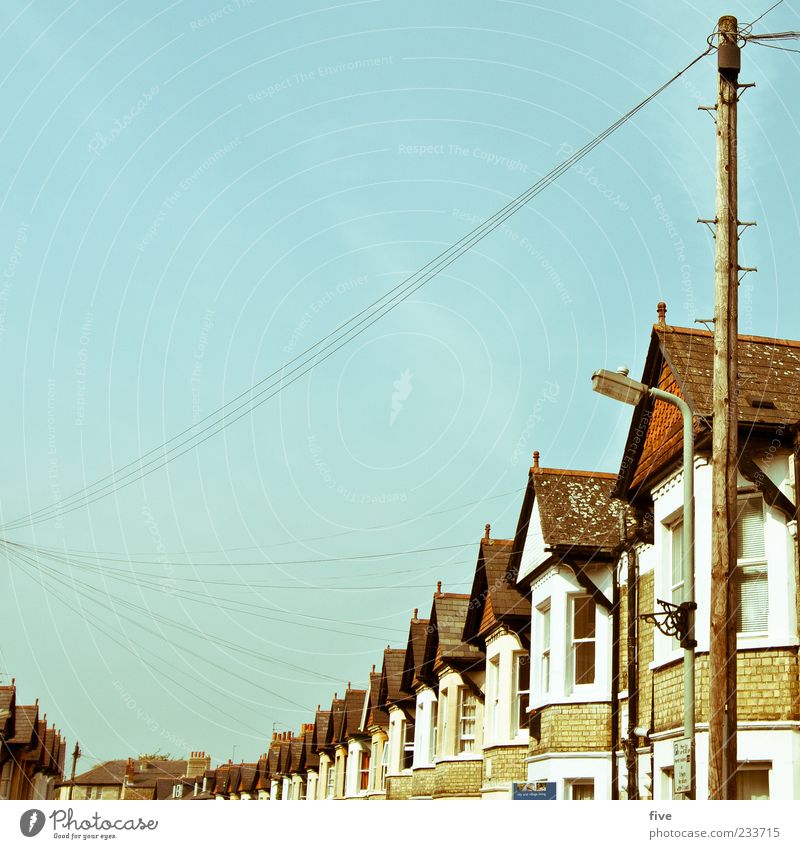 Cowley Rd Far-off places Living or residing Flat (apartment) House (Residential Structure) Sky Cloudless sky Beautiful weather Outskirts Detached house