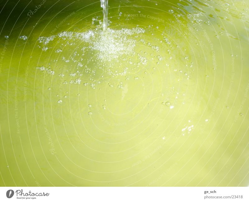Water Bubbles1 Well Green Yellow Blow Mineral water Movement water feature