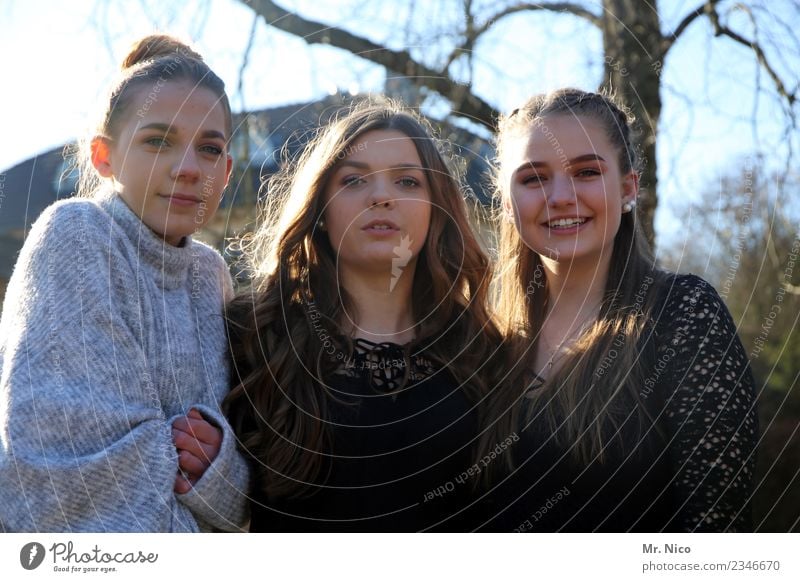 group picture Upper body Hair and hairstyles Group photo Side by side Joie de vivre (Vitality) Friendship Contentment Authentic Long-haired Feminine Lifestyle