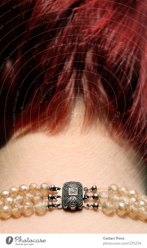 clasp Head Nape Neck 1 Human being Jewellery Necklace Pearl necklace Silver Red-haired Short-haired Hang Carrying Thin 3 Stone Precious stone Green Retentive