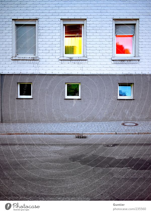 color space Deserted House (Residential Structure) Wall (barrier) Wall (building) Facade Window Blue Yellow Gray Green Red Black Sidewalk Street Gully Drainage