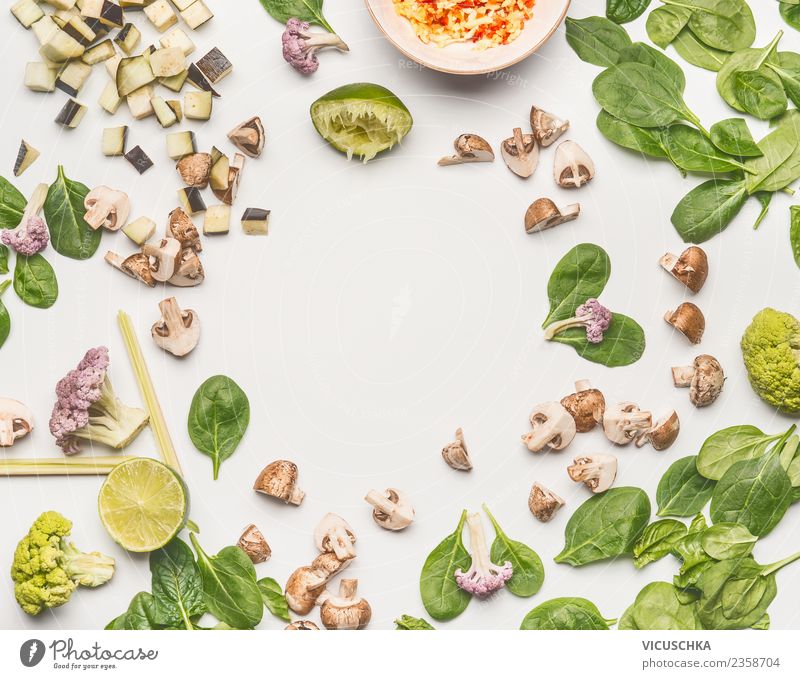 Spinach with mushrooms and ingredients Food Vegetable Lettuce Salad Nutrition Lunch Organic produce Vegetarian diet Diet Style Design Healthy Healthy Eating