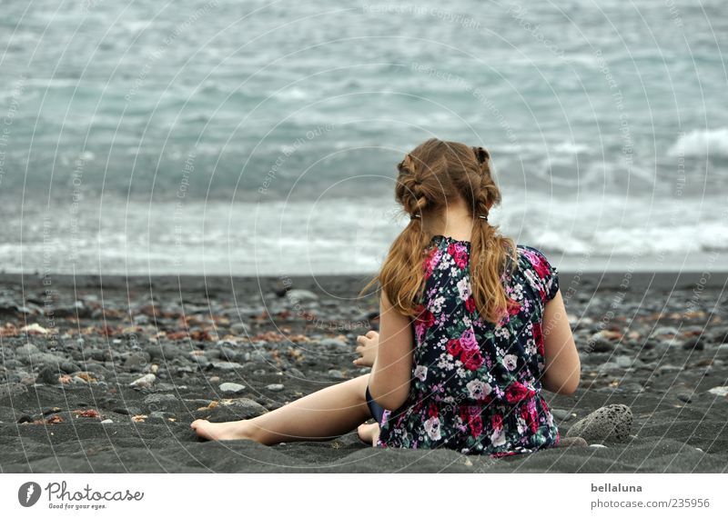Into the game Human being Feminine Child Girl Infancy Life Hair and hairstyles Back 1 Nature Sand Water Summer Beautiful weather Waves Coast Beach Ocean Sit