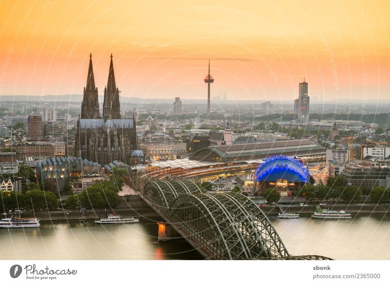 Cologne Skyline Dome Manmade structures Tourist Attraction Landmark Vacation & Travel Germany City cityscape Rhine Evening Twilight