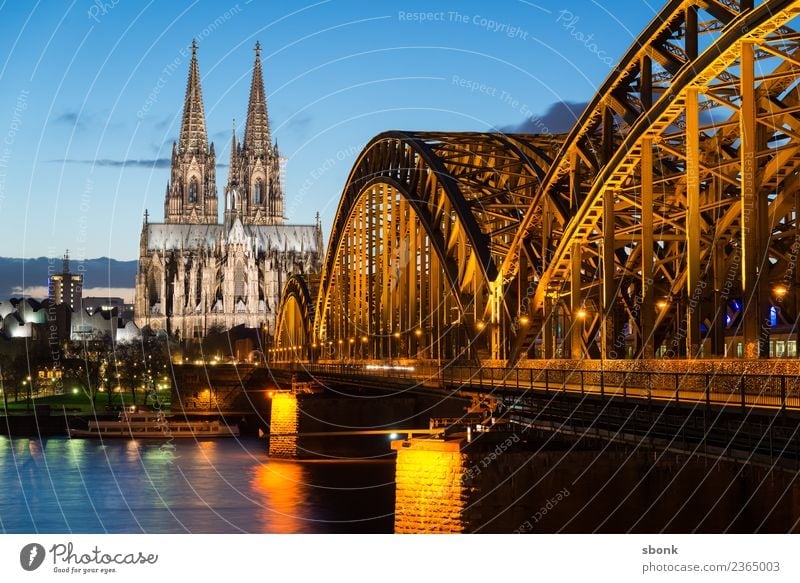 Hohenzollern Bridge Cologne Skyline Dome Manmade structures Building Architecture Tourist Attraction Landmark Monument Vacation & Travel Religion and faith