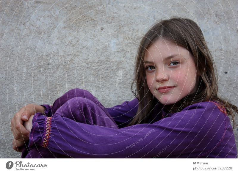 Life is colourful Human being Child Girl Infancy 1 8 - 13 years Brunette Long-haired Part Smiling Looking Sit Friendliness Happy Gray Violet Contentment