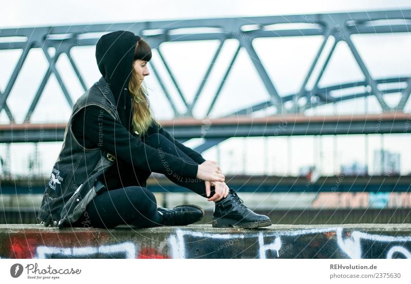 Carina | Portrait in Hamburg Lifestyle Style Human being Feminine Young woman Youth (Young adults) Woman Adults 1 18 - 30 years Subculture Town Harbour Bridge