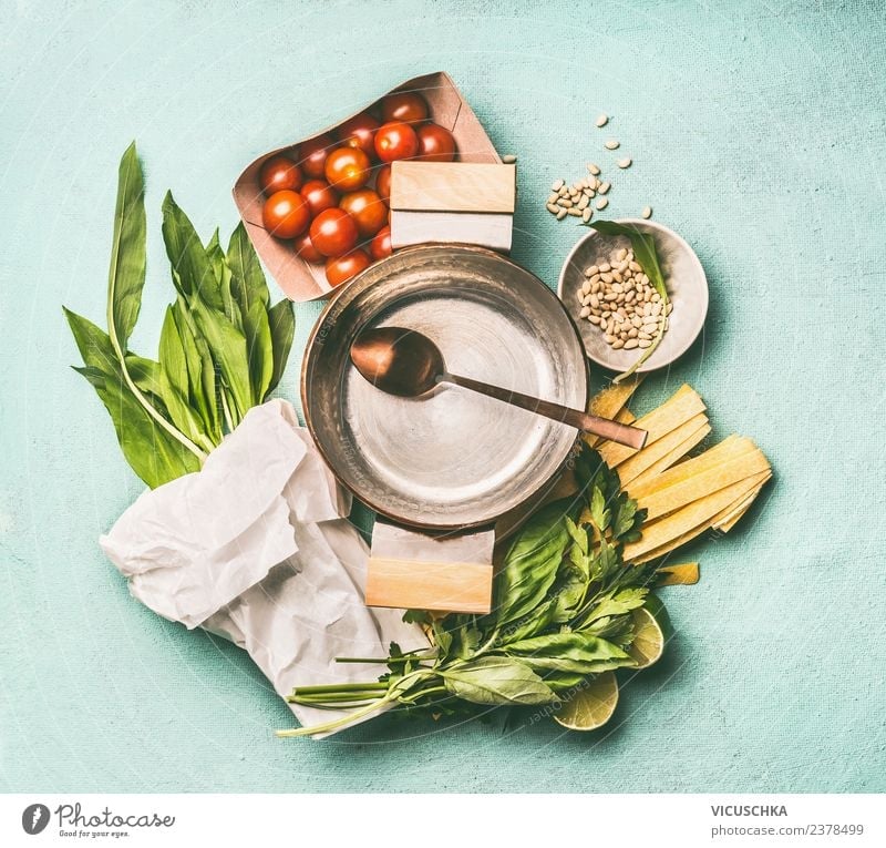 Wild garlic noodles Ingredients Food Vegetable Herbs and spices Nutrition Lunch Dinner Organic produce Vegetarian diet Diet Pot Spoon Style Design Healthy