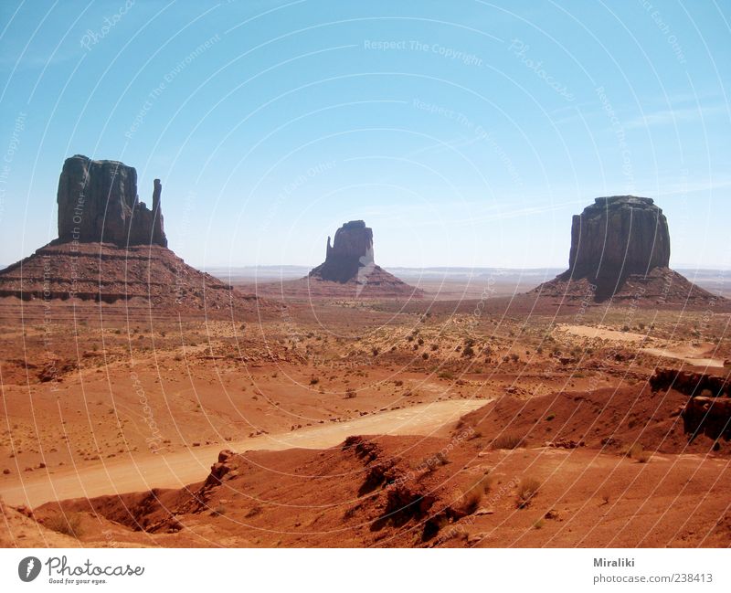 Monument Valley Landscape Cloudless sky Beautiful weather Mountain Canyon Hot Navajo Nation Reservation west middle butte East Mid Butte Merrick Butte