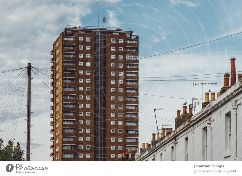 High-rise building on the street in Brighton, England Town Exterior shot Colour photo Deserted Street lighting House (Residential Structure) Facade Old Window