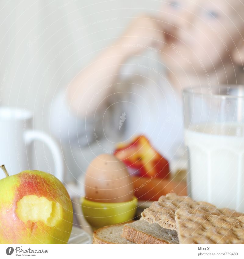 Breakfast for PC Food Fruit Apple Bread Nutrition Eating Beverage Cold drink Milk Mug Glass Human being Child Toddler 1 1 - 3 years 3 - 8 years Infancy To enjoy
