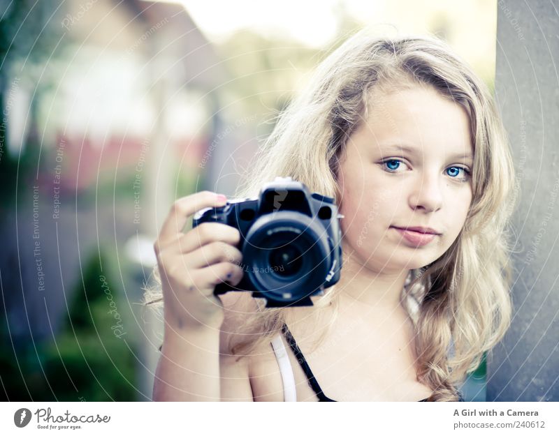 hey you! Leisure and hobbies Photography Camera Human being Feminine Youth (Young adults) Head 1 Looking Blonde Cool (slang) Friendliness Happiness Happy