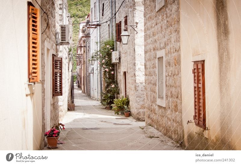 Ston III - narrow streets in Croatia Vacation & Travel Tourism Trip Sightseeing clay Europe Village Small Town Downtown Deserted House (Residential Structure)