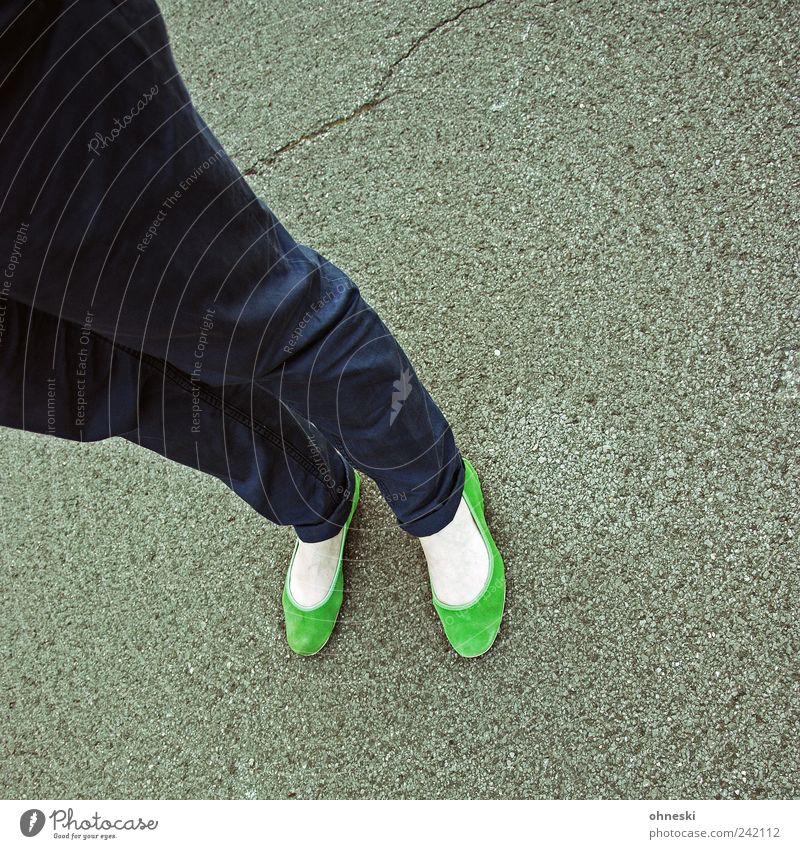 green Lifestyle Style Human being Feminine Legs Feet 1 Fashion Clothing Pants Footwear Ballerina Stand Green Colour photo Multicoloured Exterior shot