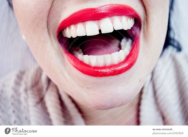 show teeth (alternatively: big mouth) Feminine Mouth Lips Teeth Laughter Happy Funny Crazy Joy Happiness Joie de vivre (Vitality) Euphoria Self-confident Power