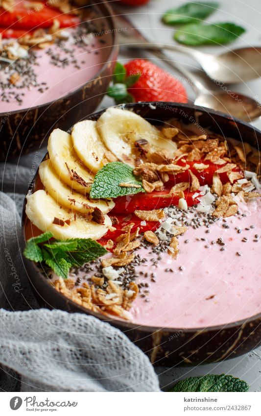 Strawberry and banana smoothie bowls Yoghurt Fruit Dessert Nutrition Breakfast Vegetarian diet Diet Bowl Spoon Summer Fresh Gray Green Pink Red White background