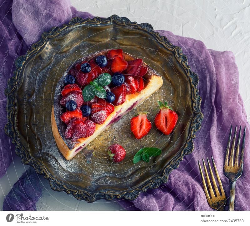 Cheesecake of cottage cheese Fruit Dessert Nutrition Plate Table Leaf Fresh Bright Delicious Green Red White Colour cheesecake Strawberry Berries food