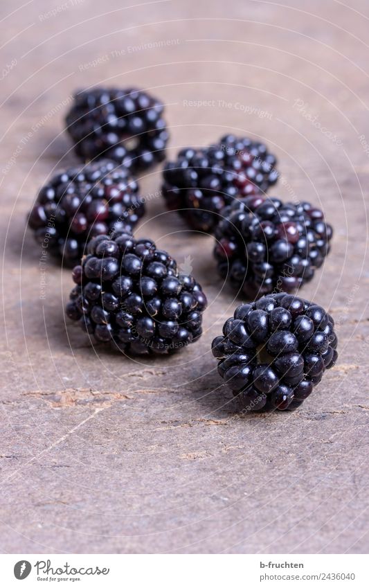 blackberries Food Fruit Organic produce Kitchen Healthy To enjoy Blackberry Board Vitamin Berries Colour photo Interior shot Close-up Deserted