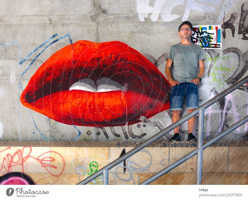 thick lip | UT Dresden Lifestyle Style Beautiful Lipstick Leisure and hobbies Masculine Man Adults Mouth 1 Human being 30 - 45 years 45 - 60 years Graffiti