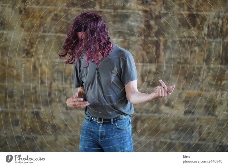 Air guitar 2 Joy Music Feasts & Celebrations Human being Masculine Man Adults Life 1 Guitar T-shirt Jeans Hair and hairstyles Long-haired Curl Movement