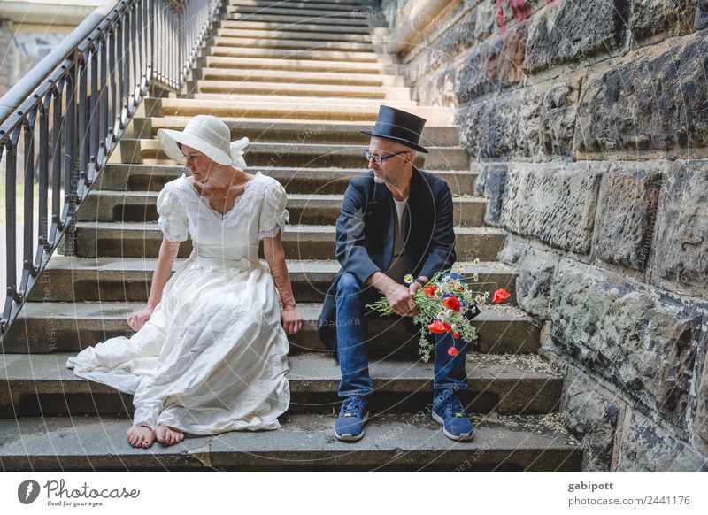 Wedding couple on stairs Human being Masculine Feminine Woman Adults Man Couple Partner Life 2 Sit Sadness Lovesickness Fatigue Disappointment Remorse Jealousy