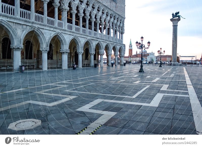 Nothing going on at St. Mark's Square Sculpture Architecture Venice Italy Town Deserted Palace Marketplace Balcony Tourist Attraction Landmark Monument Discover