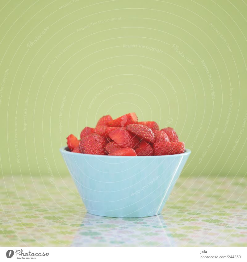 the last, lili would say! Food Fruit Strawberry Nutrition Organic produce Vegetarian diet Bowl Healthy Delicious Blue Green Red Colour photo Interior shot